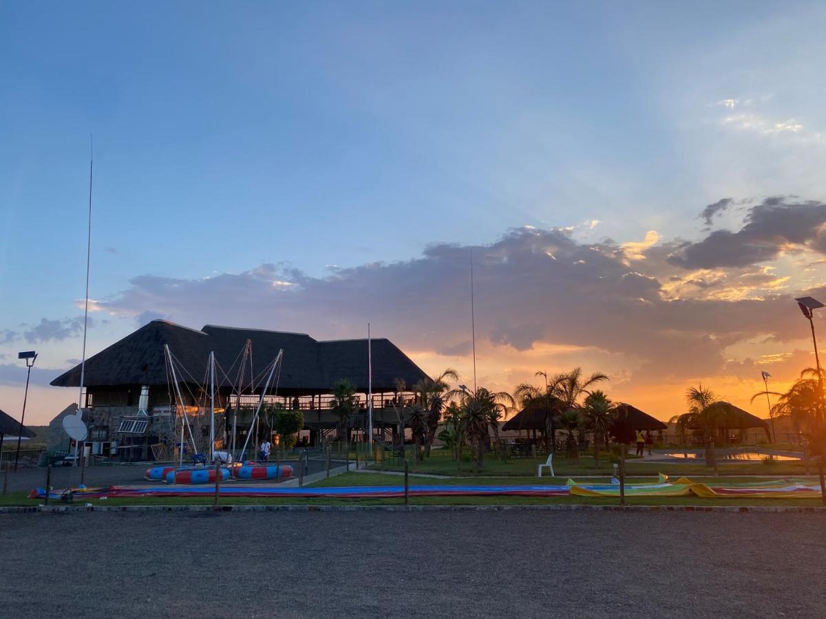 Big Valley Game Lodge Lobatse Exterior foto